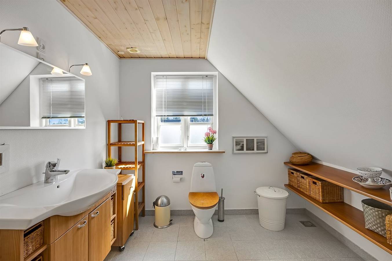 Pet friendly home in Bindslev with Wifi in Kirkeby (Tversted), Tversted