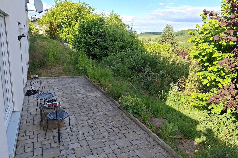 Ganze Wohnung, Studio 'Zwischen Wald und See' mit Seeblick und privatem Garten in Meinerzhagen, Biggesee