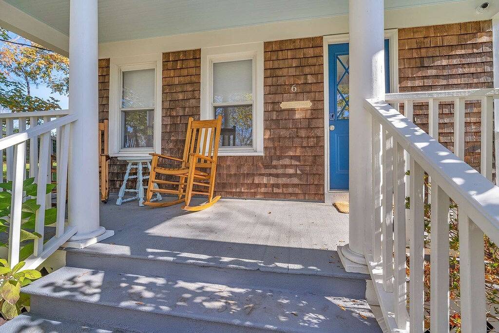 Fair Winds | Twin Charmer Walk to Downtown Mystic! in Mystic, Connecticut