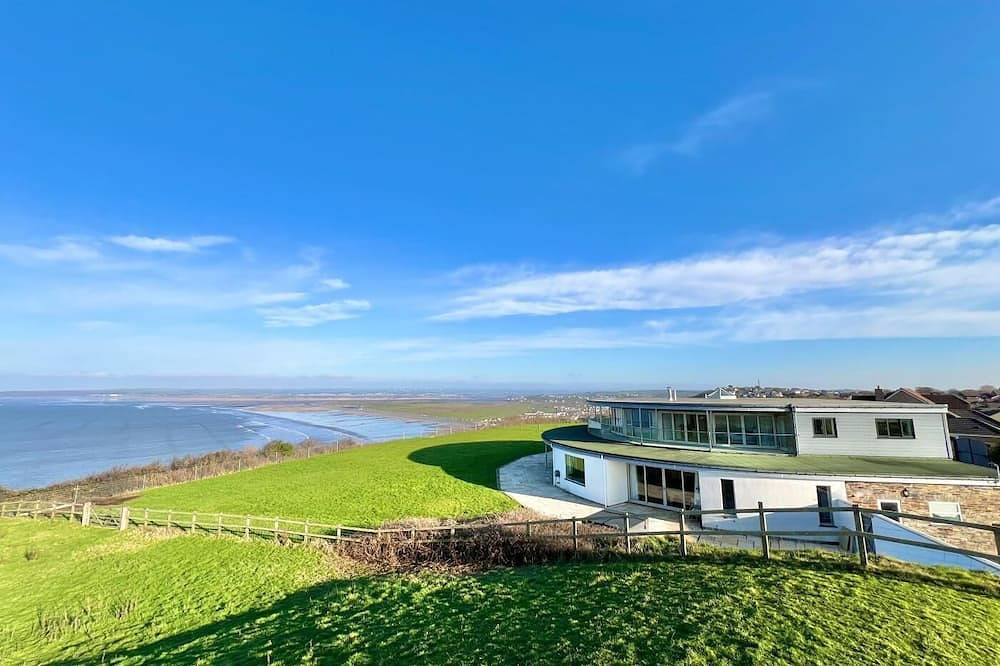 7 Bed in Westward Ho (oc-o34167) in Westward Ho, Hartland Devon Heritage Coast