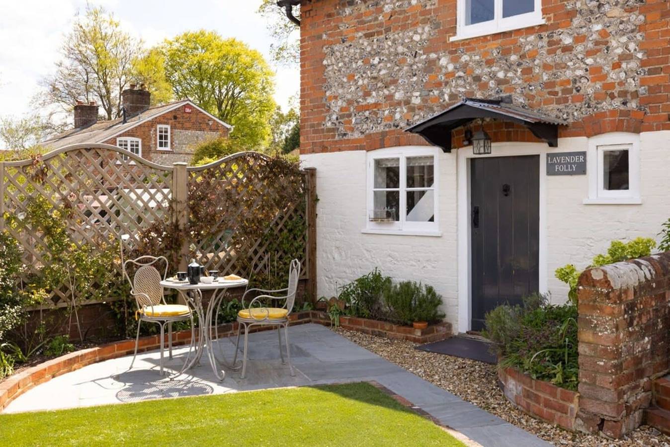 Lavender Folly - Cosy Accommodation Alresford in New Alresford, South Downs