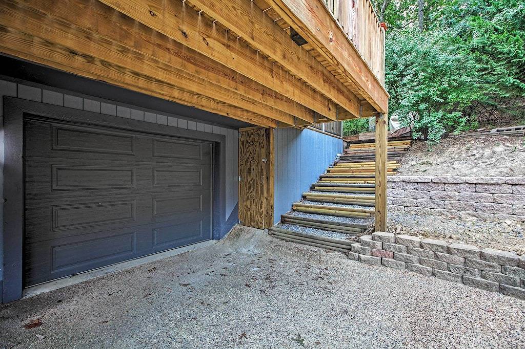 Massanutten Resort Home w/ Deck + Mountain Views! in Massanutten, Blue Ridge Mountains