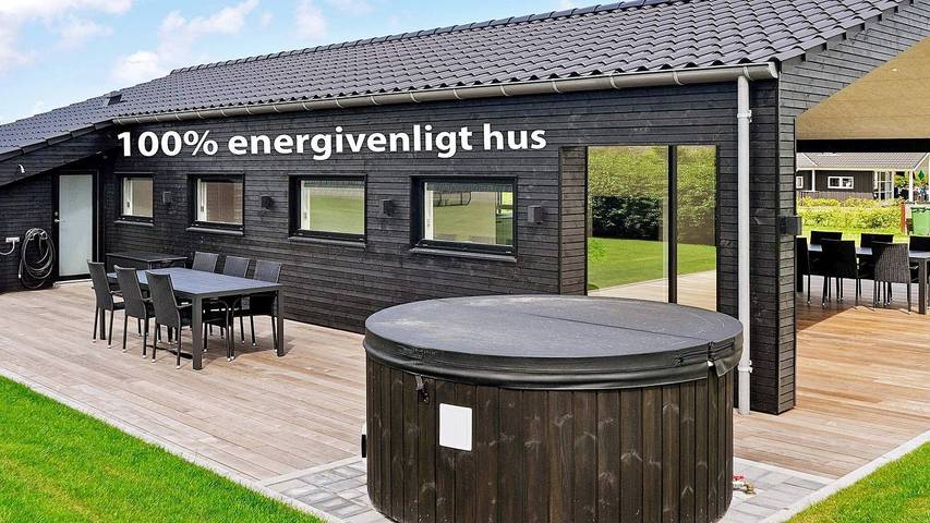 Ferieudlejning for 6 personer, med sauna og jacuzzi såvel som terrasse og have i Gjeller Odde