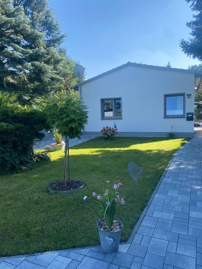 Bungalow für 3 Personen, mit Terrasse und Garten in Sachsen-Anhalt - 2