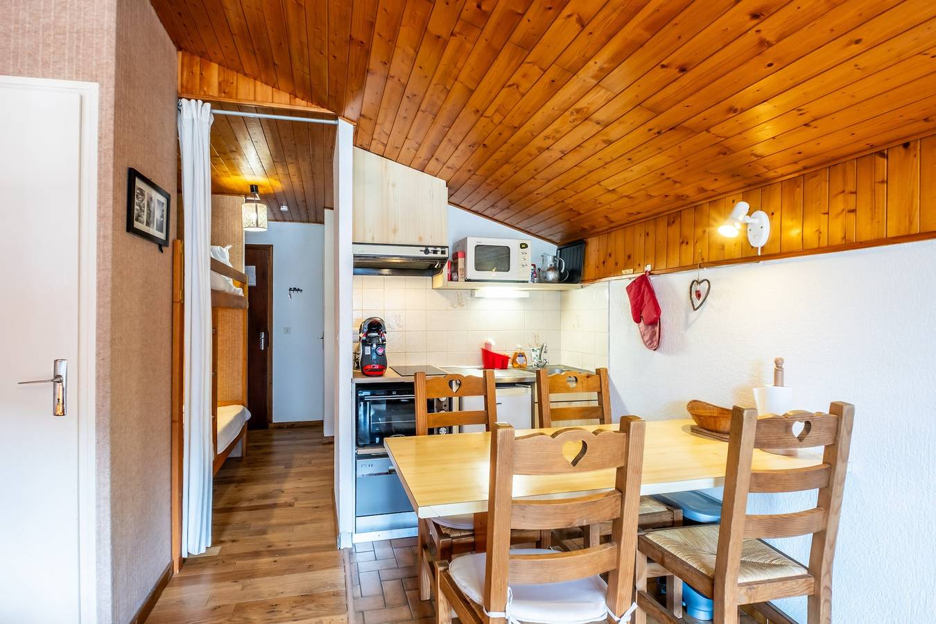 Ganze Wohnung, Ferienwohnung für 4 Personen mit Balkon in Châtel, Les Portes du Soleil