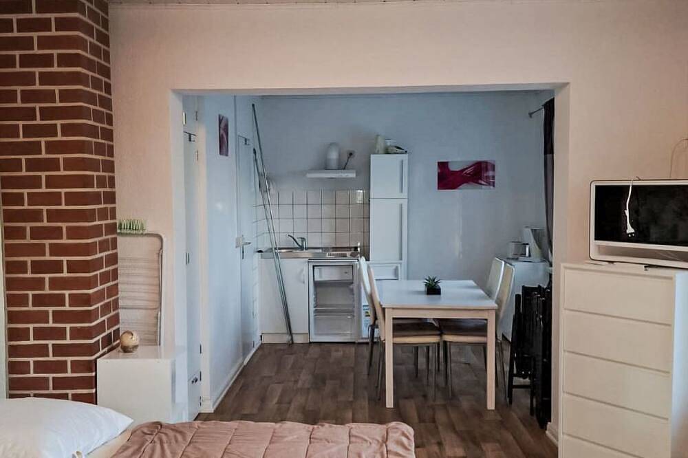 Alexorella in Godern, Pinnow