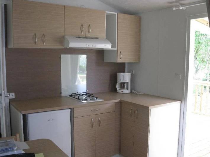 Mobil home pour 5 personnes, avec jacuzzi ainsi que bassin pour enfant et sauna à Apremont - 4