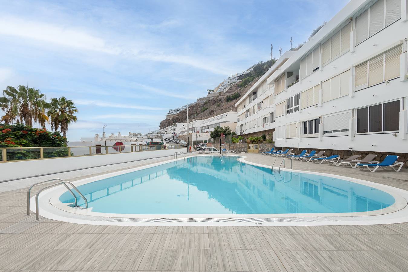 Ganze Wohnung, Sun Port Ocean Views - Renovated & Pool 1 in Puerto Rico (Gran Canaria), Gran Canaria Süd