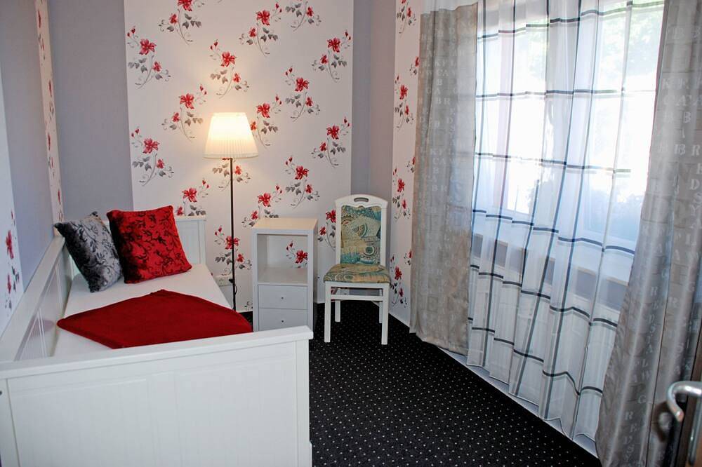 Entire apartment, Holiday apartment at the field in Lancken-Granitz, Ruegen