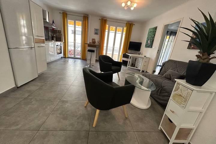 Appartamento intero, Bright Apt between Antibes & Juan-les-Pins in Antibes, Costa mediterranea (Francia)