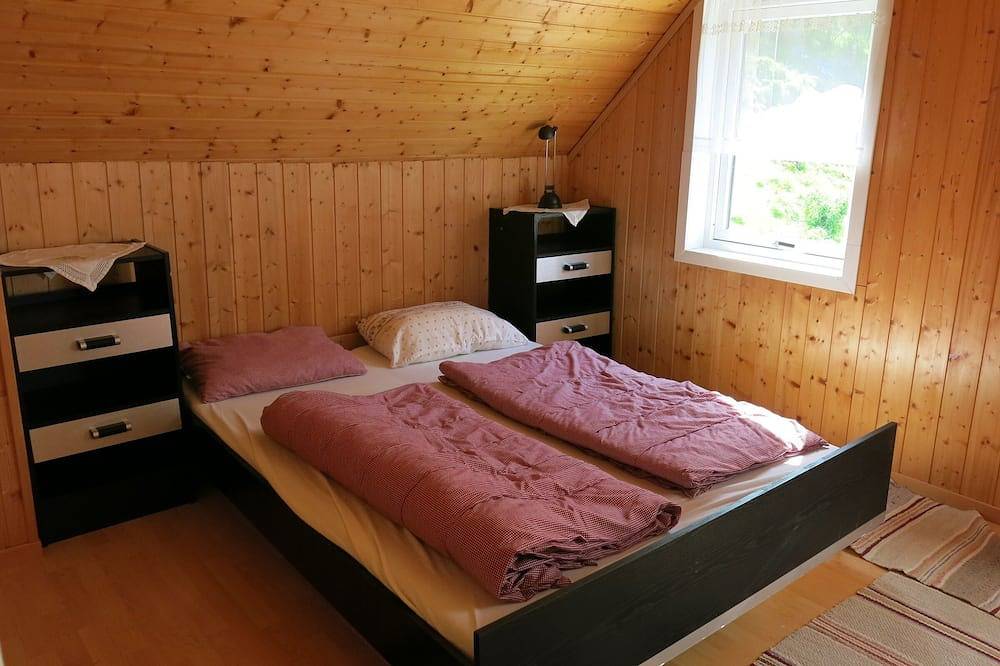 Angelhaus in Norwegen direkt am Fjord, Motorboote mit 9,9 Ps - 60 Ps mietbar. in Sognefjord