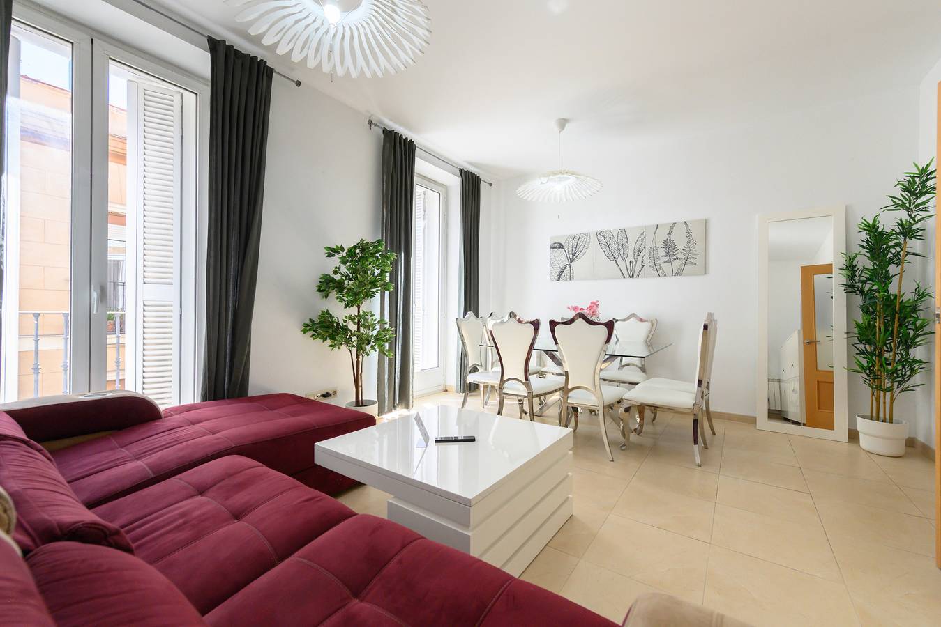 Appartement entier, M (Din133B)Apartamento de 2 Dormitorios a Pasos de in Centro (Madrid), Madrid