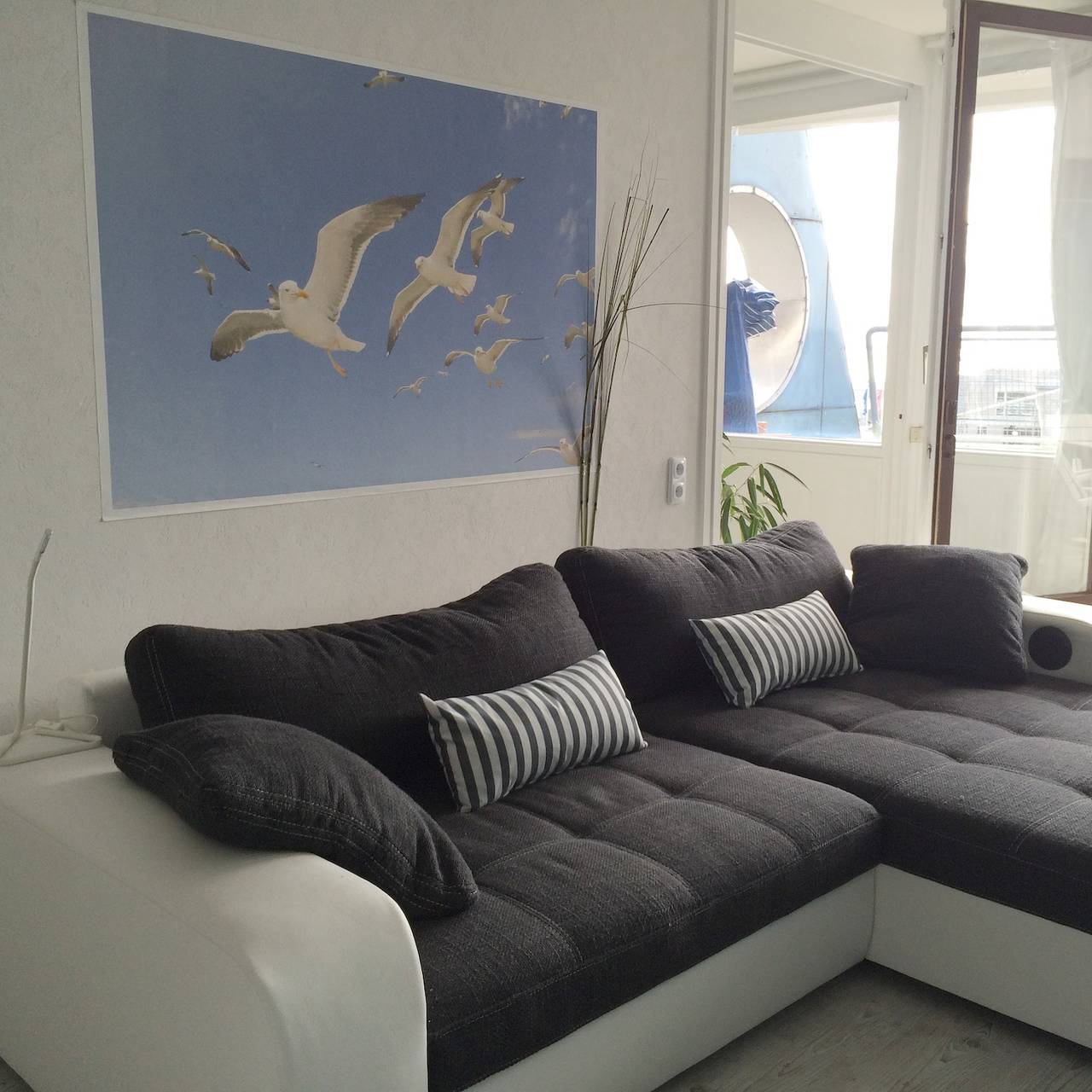 Ganze Ferienwohnung, Havenblicke - großzügige Terrasse mit Blick auf die Weser in Bremerhaven-Mitte, Bremerhaven