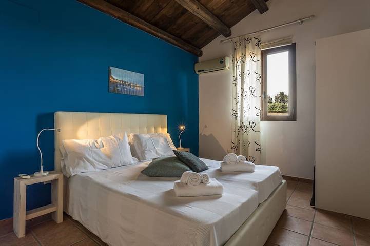Gîte pour 4 personnes, avec balcon et jardin en Sicile - 2