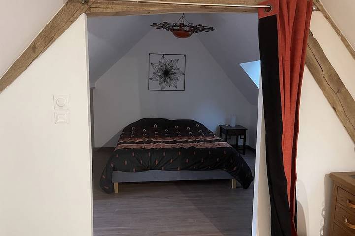 Location de vacances pour 2 personnes, avec terrasse et jacuzzi, animaux acceptés à Le Héron - 2