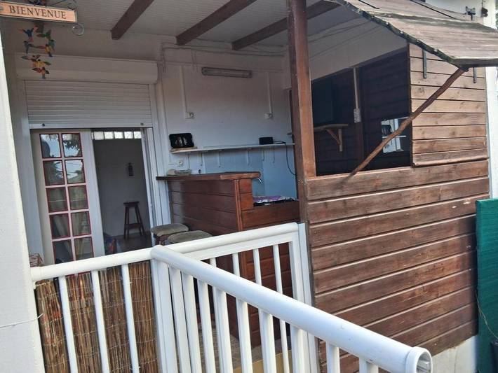 Maison d’hôte pour 4 personnes, avec balcon et vue ainsi que jardin et piscine à Sainte-Rose - 2