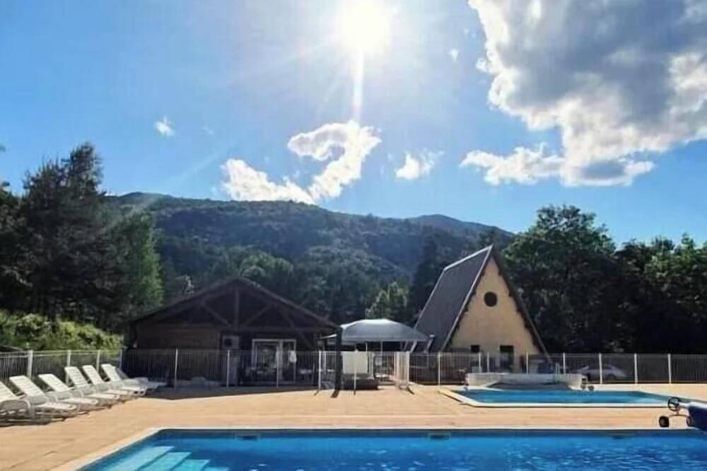 Tente Toilee Kiwi 1 à 5 Personnes 5 personnes in La Bréole, Région de Barcelonnette