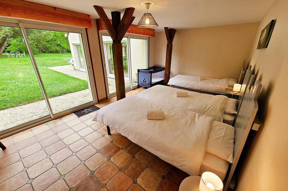 Gîte Tourangelle avec Piscine Intérieure, Wifi, Jardin in Assay, Parc naturel régional Loire-Anjou-Touraine