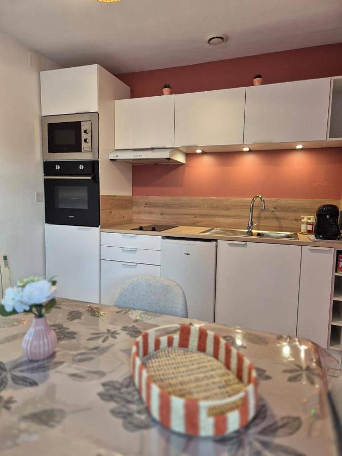 Gîte pour 4 personnes, avec terrasse et jardin à Criquebeuf-en-Caux - 3