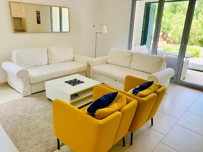 Ferienwohnung für 2 Personen, mit Balkon und Pool sowie Garten - 1