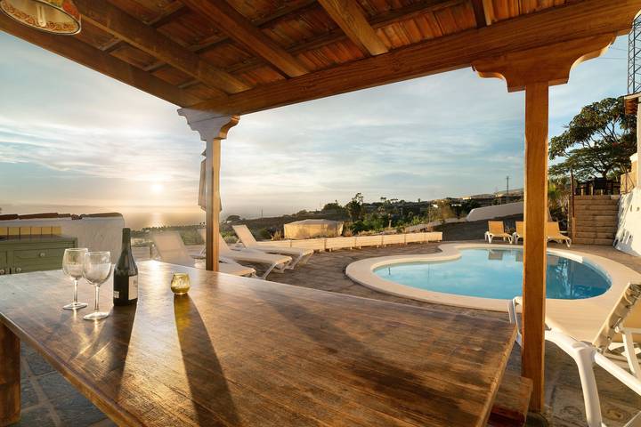 Chalet para 4 personas, con jardín - 1