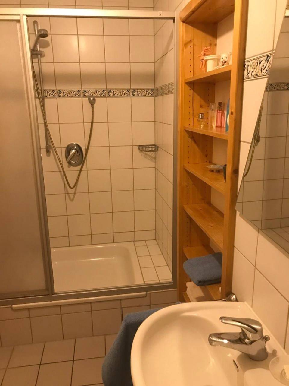 Ganze Ferienwohnung, Doppelzimmer in Bensheim, Bergstraße