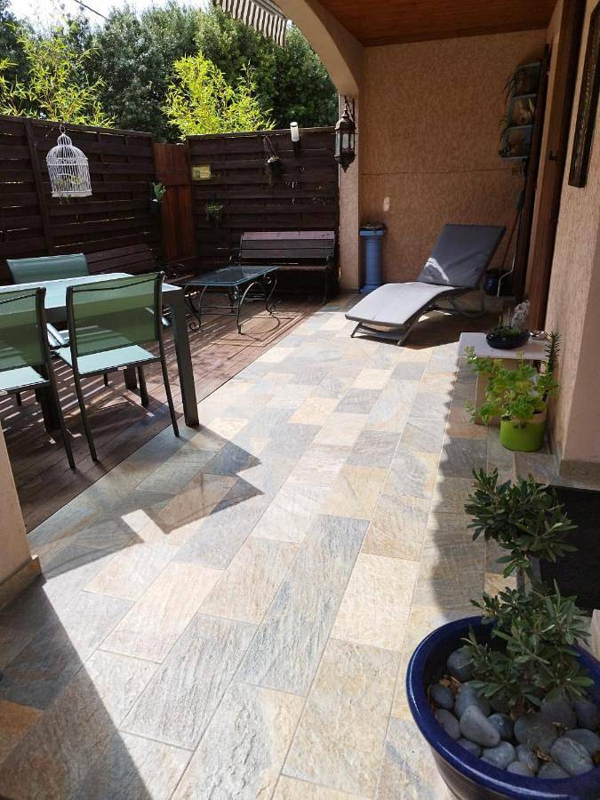 Appartement de vacances pour 4 personnes, avec terrasse et vue