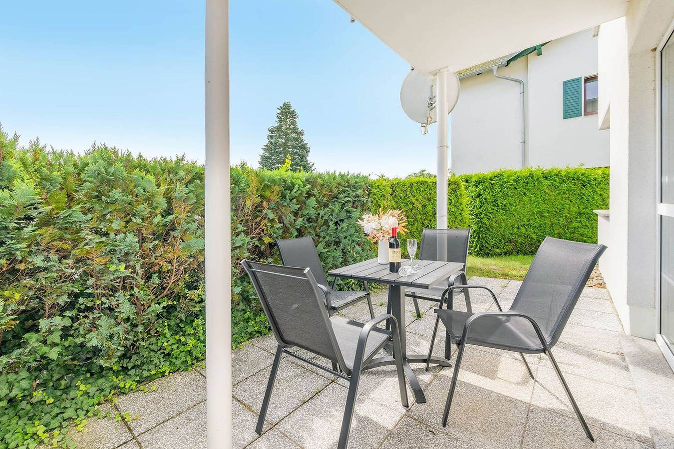 Cały apartament, Haus Kastanie 01 – Komfortable Ferienwohnung mit Terrasse in Zinnowitz in Zinnowitz, Usedomer Norden
