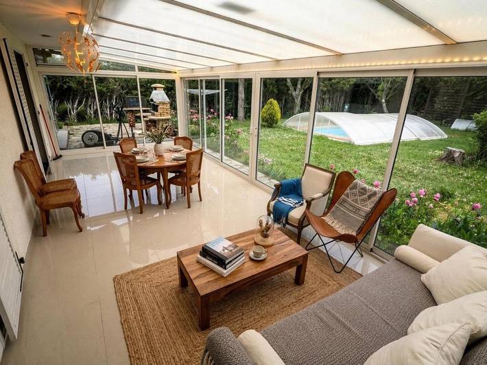Location de vacances pour 12 personnes, avec jacuzzi ainsi que jardin et piscine à Bondoufle - 4