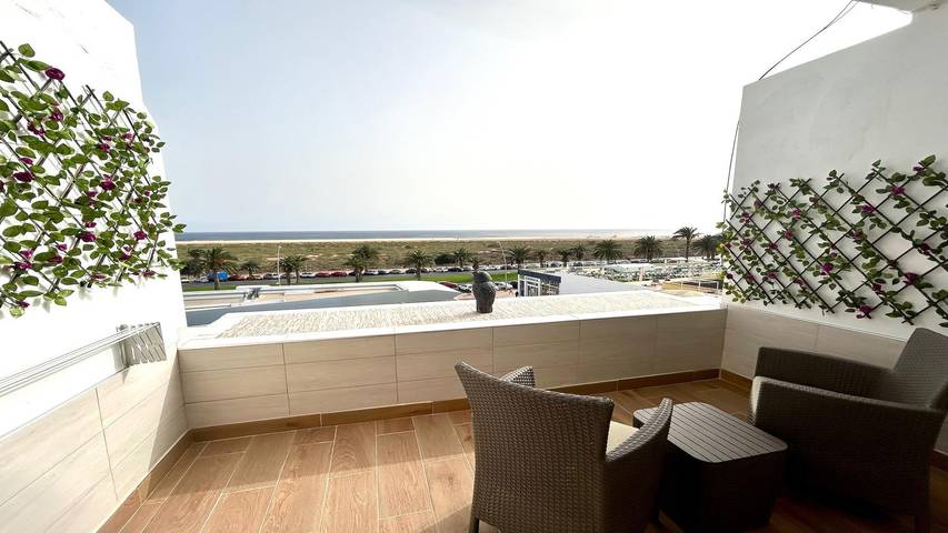 Apartamento para 2 personas, con Vistas al mar además de Balcón y Terraza en Solana Matorral