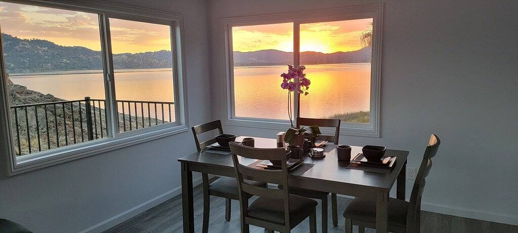 Majestic Rock House in California North Coast