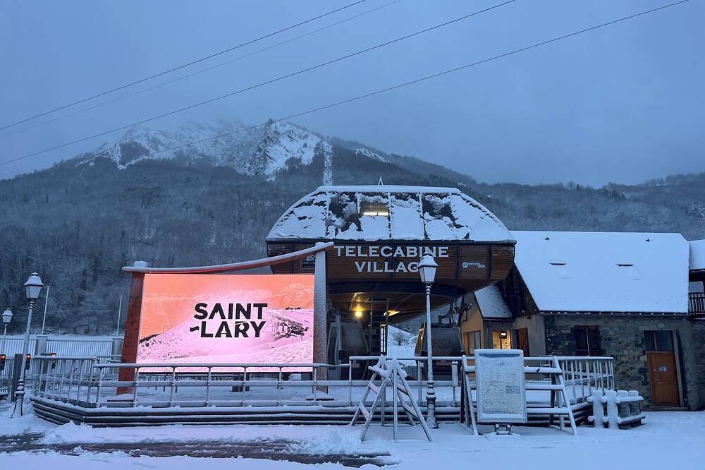 Entire apartment, T4 apartment in the heart of the village, 4 Diamonds, secure Wifi, in Saint-Lary-Soulan, Pyrenees National Park
