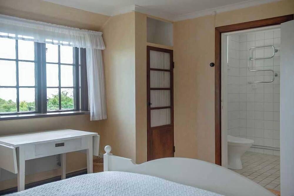 Welcome to Gula Gården, a historic gem in the heart of Ljugarn, Gotland in Ljugarn, Gotland
