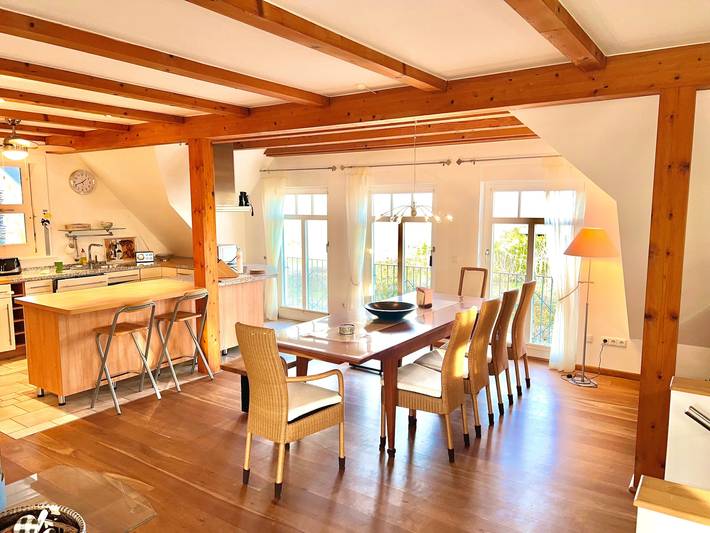 Ferienhaus für 14 Personen, mit Seeblick und Garten sowie Ausblick in Garz/Rügen