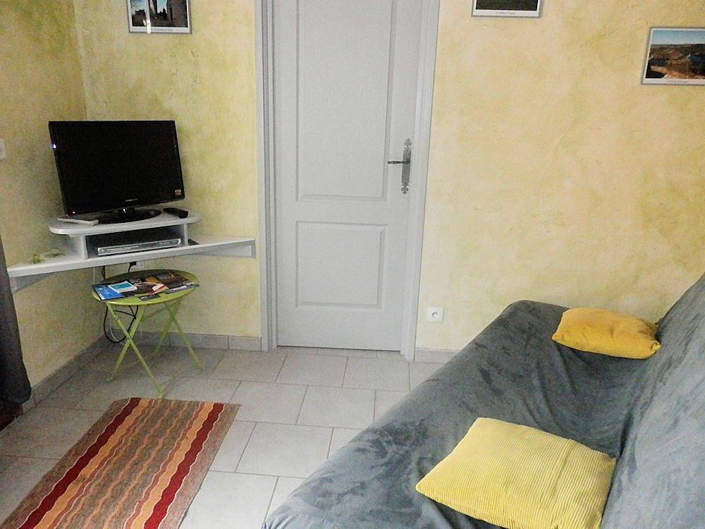 Gîte du Petit Bois in Chambles, Montbrison