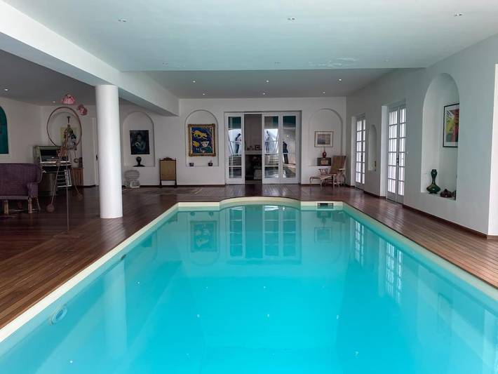 Chambre d’hôte pour 2 personnes, avec piscine ainsi que jardin et jacuzzi