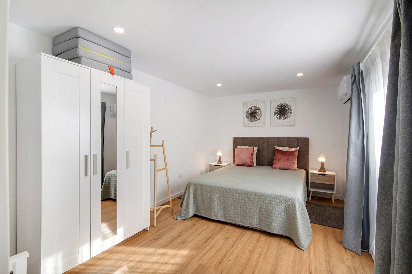 Apartamento inteiro, Apartamento "Telmus Villa Rc D" com terraço partilhado e acesso Wi-Fi in Monte Gordo, Distrito de Faro