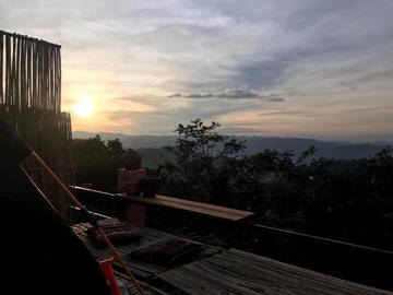Chambre d’hôte pour 2 personnes, avec balcon et vue dans Chiang Rai