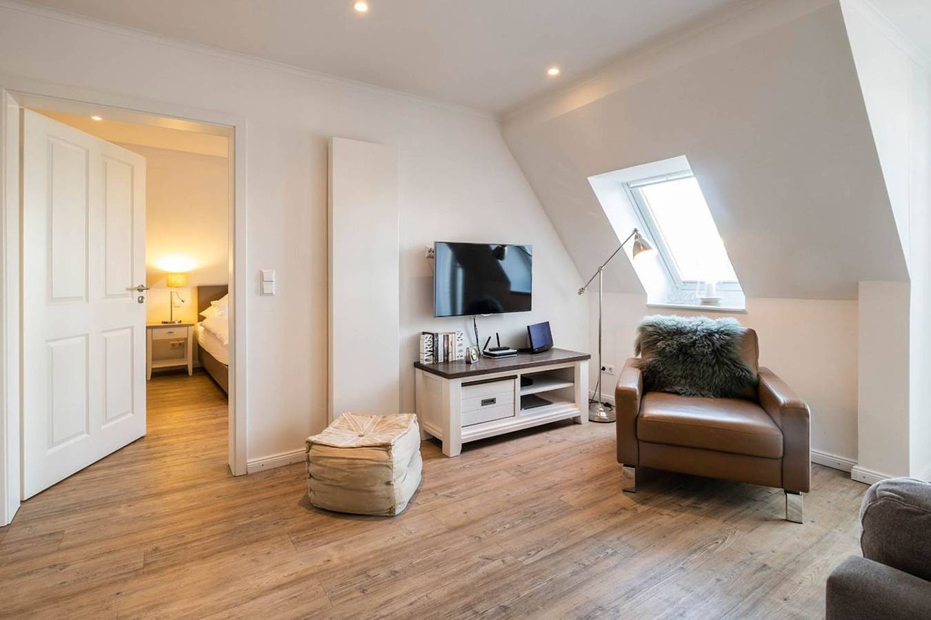Entire apartment, Weisse Villa - Apartment für 2 Personen am Hafen von Büsum in Port Büsum, Büsum