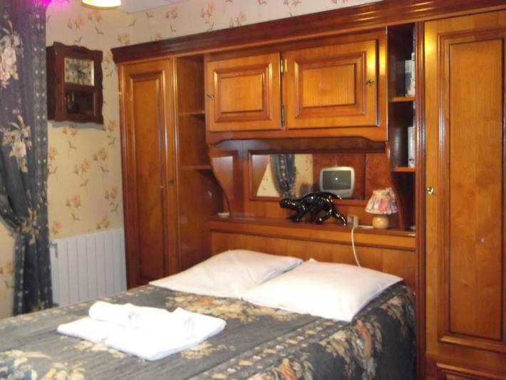 Chambre d’hôte pour 2 personnes, avec jardin, animaux acceptés dans Station de ski de La Bourboule