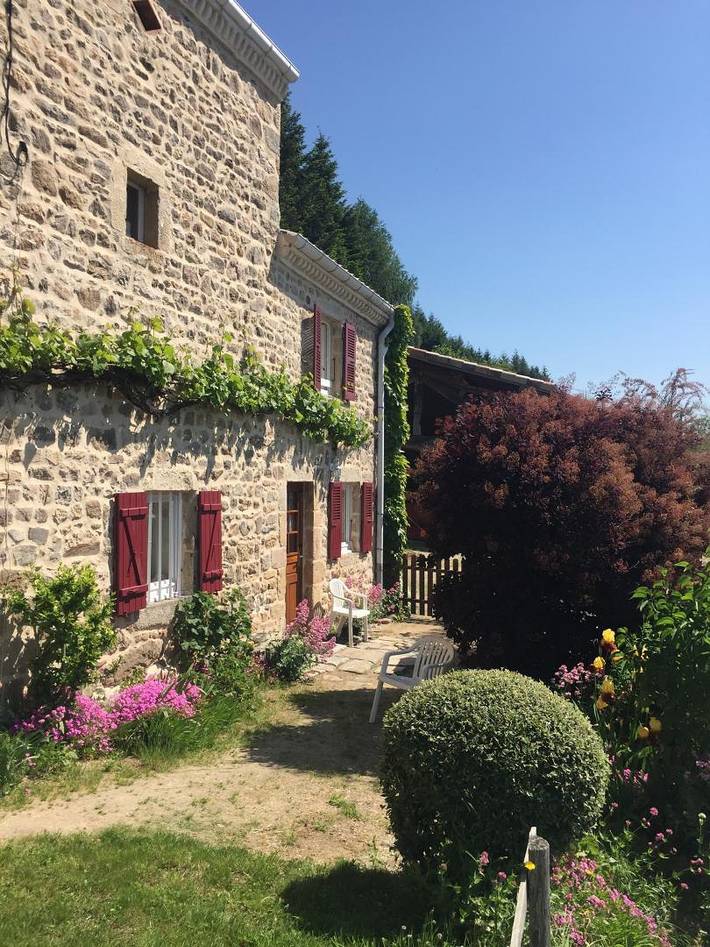 Gîte pour 4 personnes, avec Terrasse et Jardin