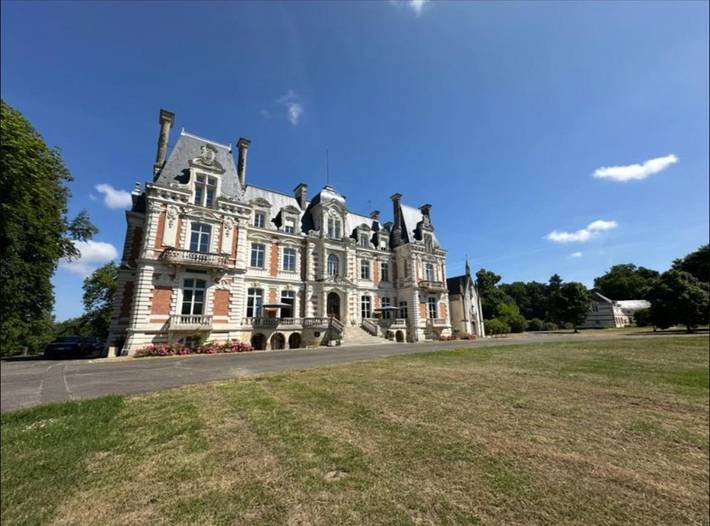 Location de vacances pour 2 personnes, avec vue et jardin, animaux acceptés à La Bruère-sur-Loir