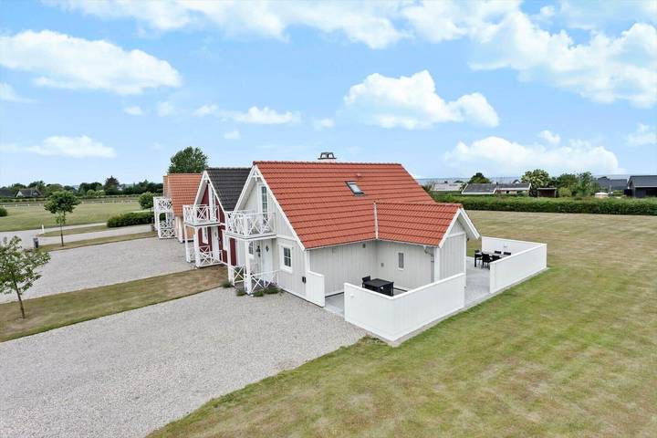 Ferienhaus für 6 Personen, mit Sauna und Whirlpool sowie Balkon