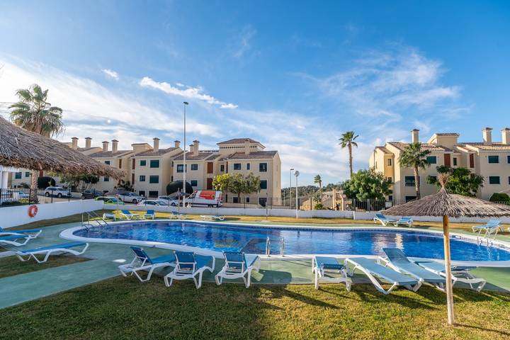 Ferienwohnung für 5 Personen, mit Balkon und Garten in Orihuela Costa