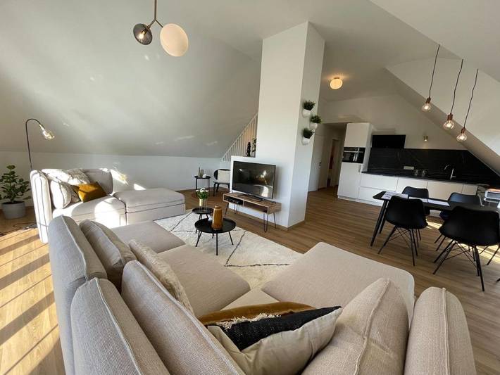 Ferienwohnung für 8 Personen, mit Balkon und Terrasse sowie Garten und Sauna