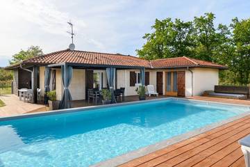 Ferienhaus für 6 Personen, mit Garten und Pool in Lit-et-Mixe