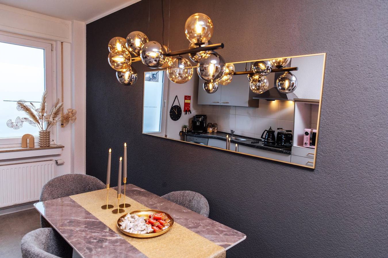 Ganze Wohnung, Apartment 'Melin Spa Suite – Wellness, Garten' mit privater Terrasse, Garten & Wlan in Marl, Kreis Recklinghausen