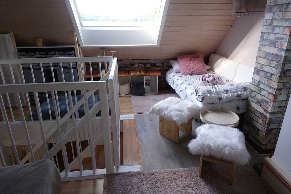 Ganze Wohnung, Ferienhaus Nr.2 - Das kleine Haus im Haus - Ferienhaus Nr.2 - Das kleine Haus im in Heiligenstadt, Fränkische Schweiz