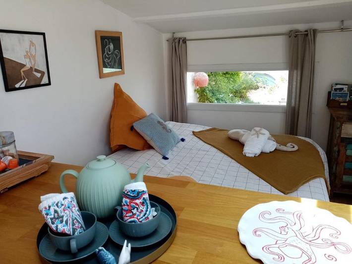 Ferienhaus für 2 Personen, mit Garten und Ausblick sowie Seeblick in Occitanie - 3