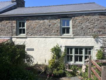 Holiday Rental for 10 People in St Dogmaels, Pembrokeshire, Photo 1